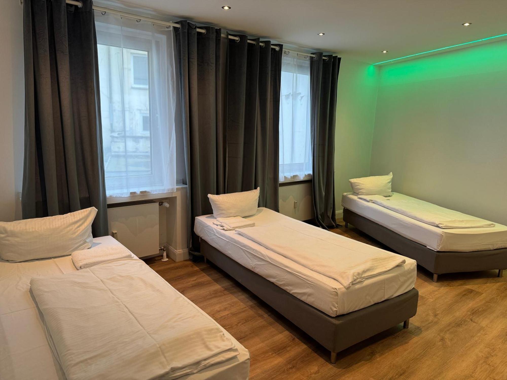 Apartamento Graf-Adolflux Düsseldorf Exterior foto